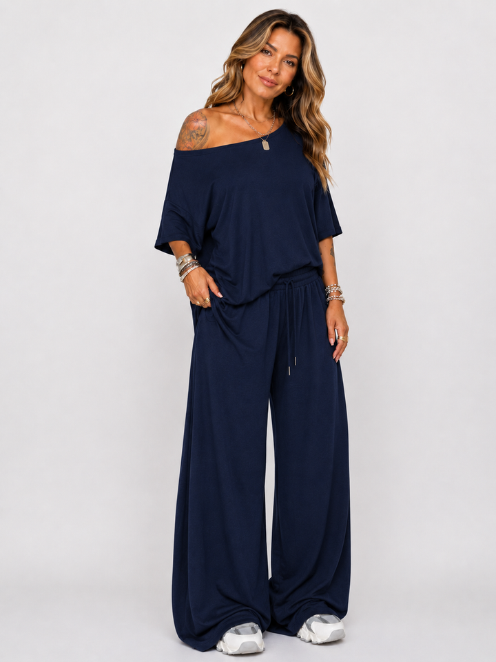 Emilia™ | Set with Top and Wide Trousers